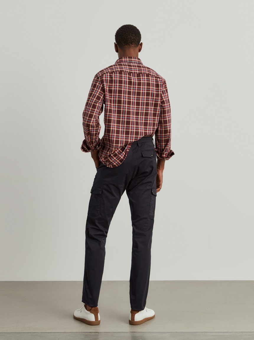 Calças chino estilo cargo slim fit