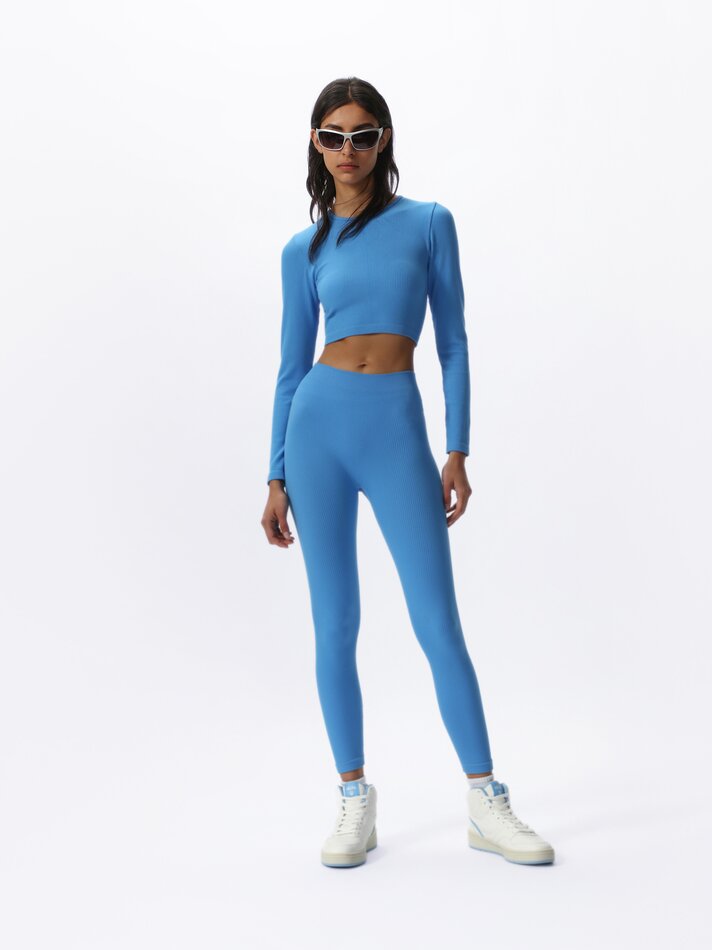 Camiseta sem costura - Azul claro