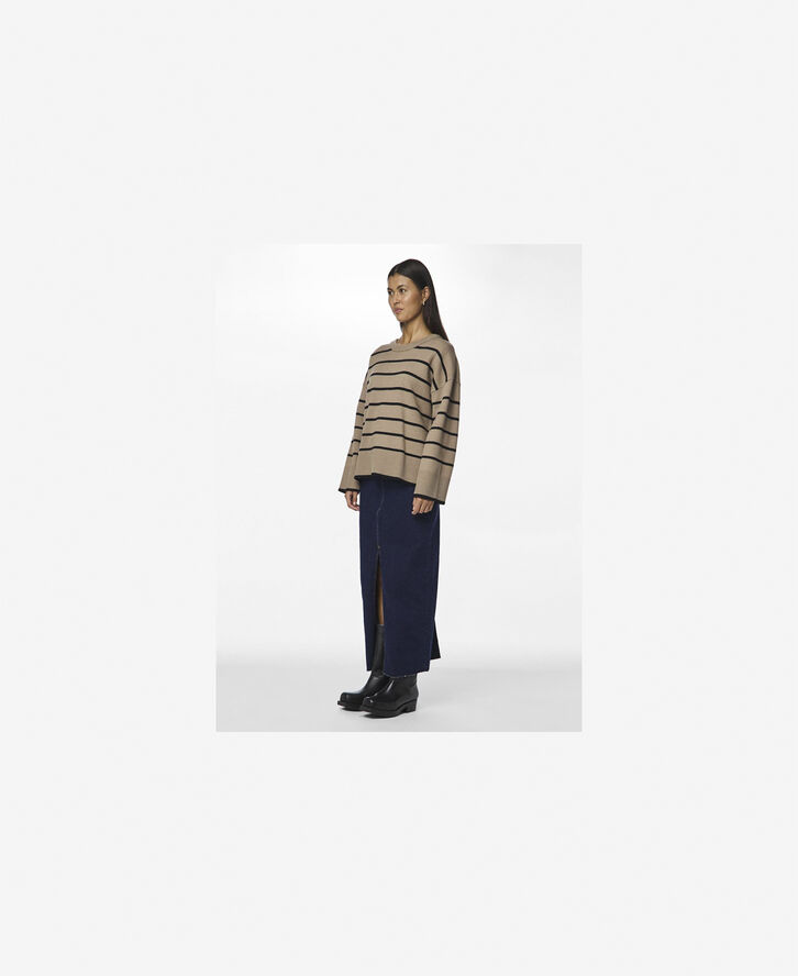 Pieces PCMATHILDE LS O-NECK KNIT NOOS BC Taupe gray/black