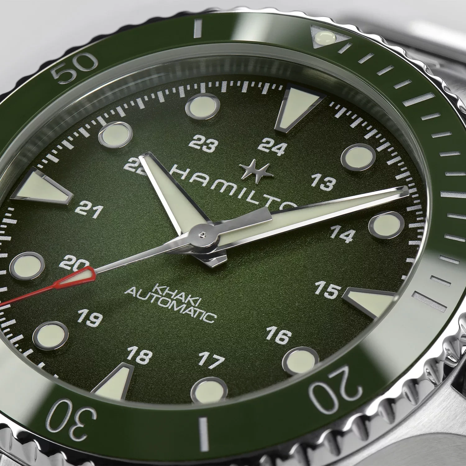 Hamilton Khaki Navy Scuba Auto H82525160