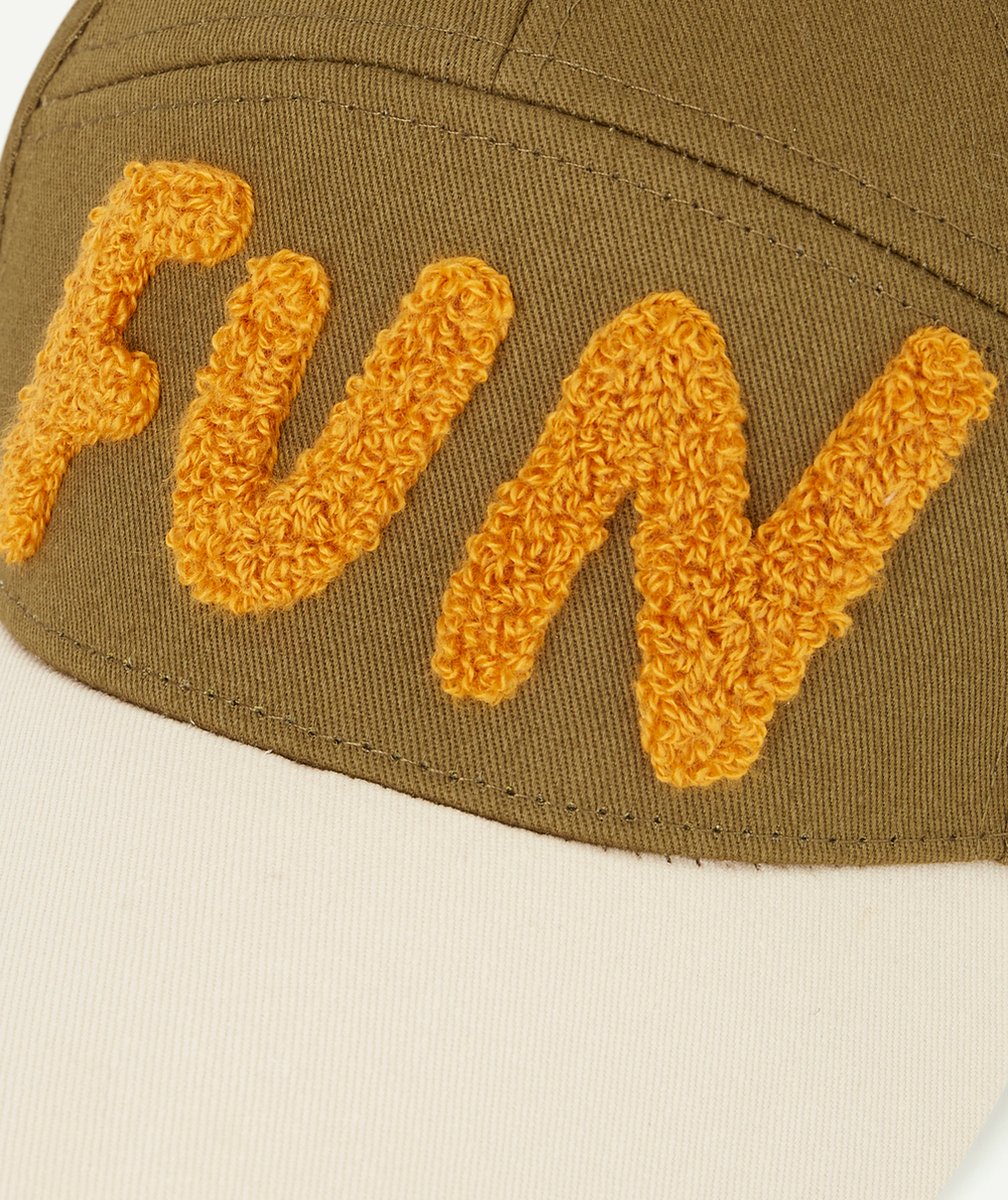 LASSIGCASQUETTE VERT OLIVE AVEC MESSAGE FUN EN BOUCLETTE