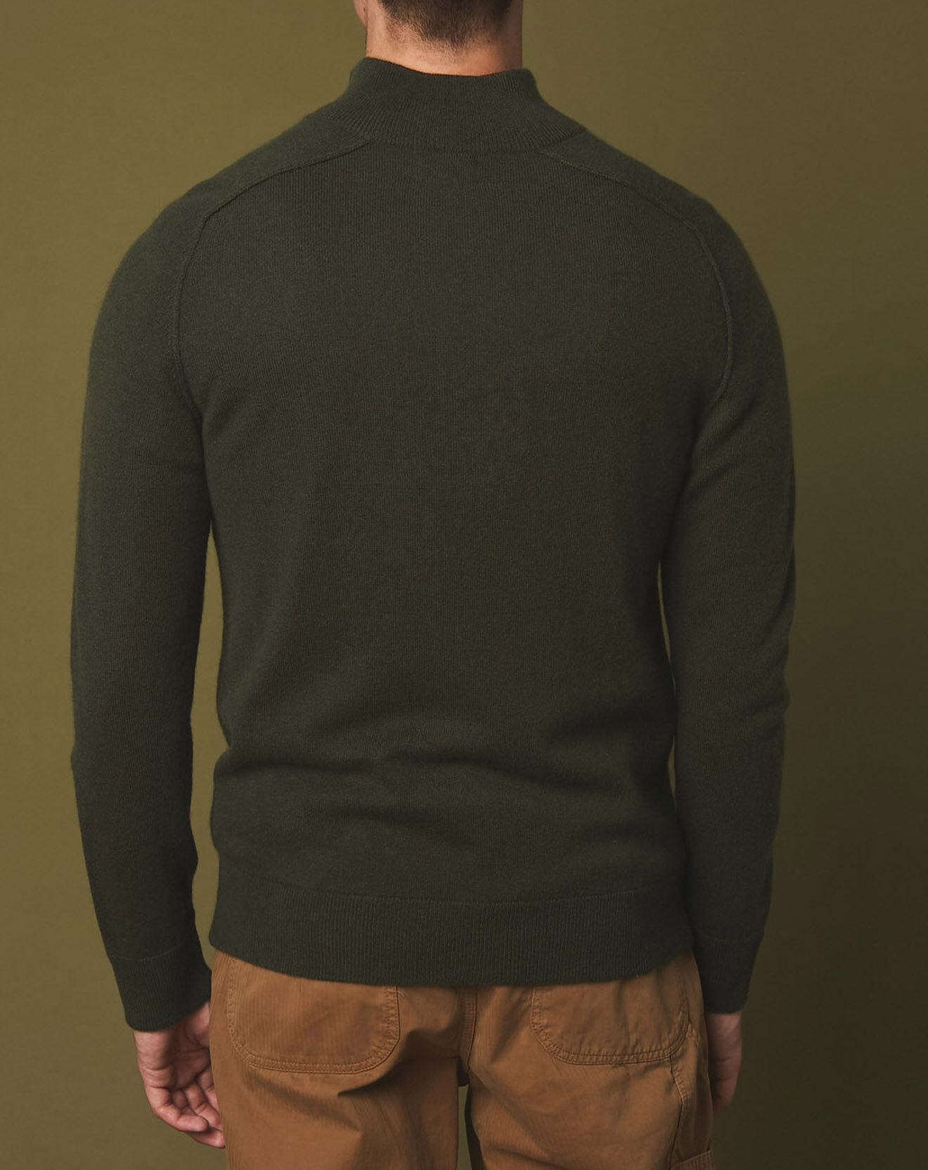 Hartford Pull en Laine & Cachemire High Neck olive