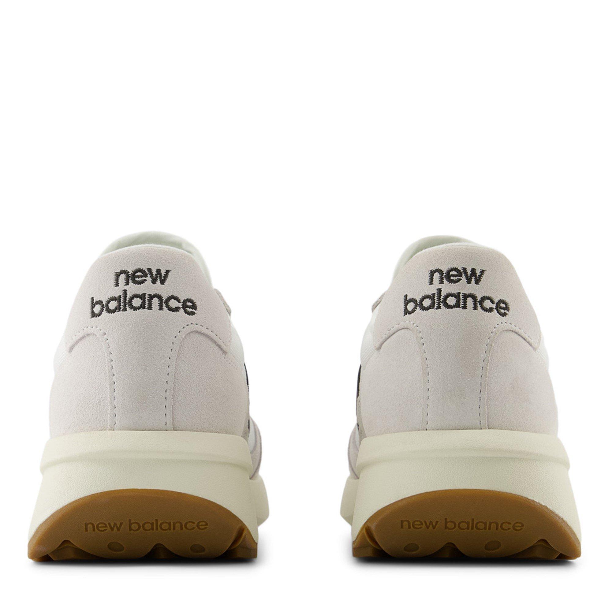 New Balance 370