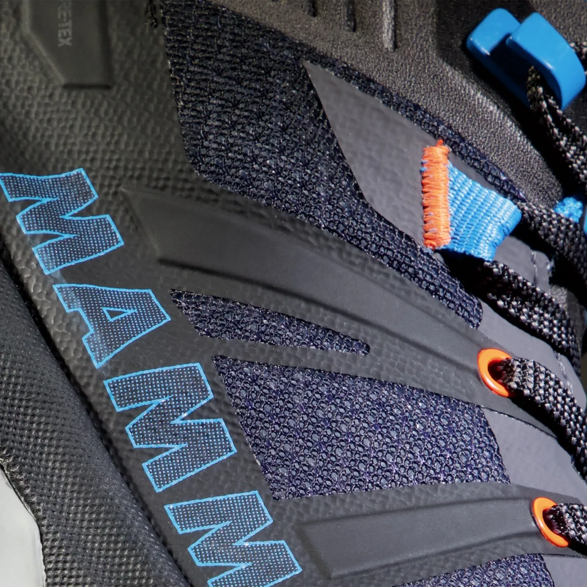 Mammut Women's Sertig II Mid Gore-Tex Dark Titanium-Light Gentian