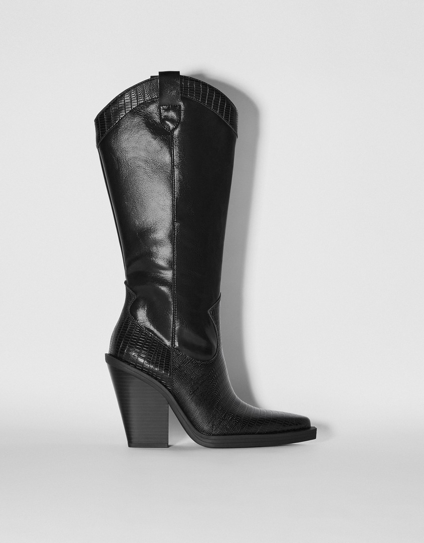 Botas de cowboy com salto alto