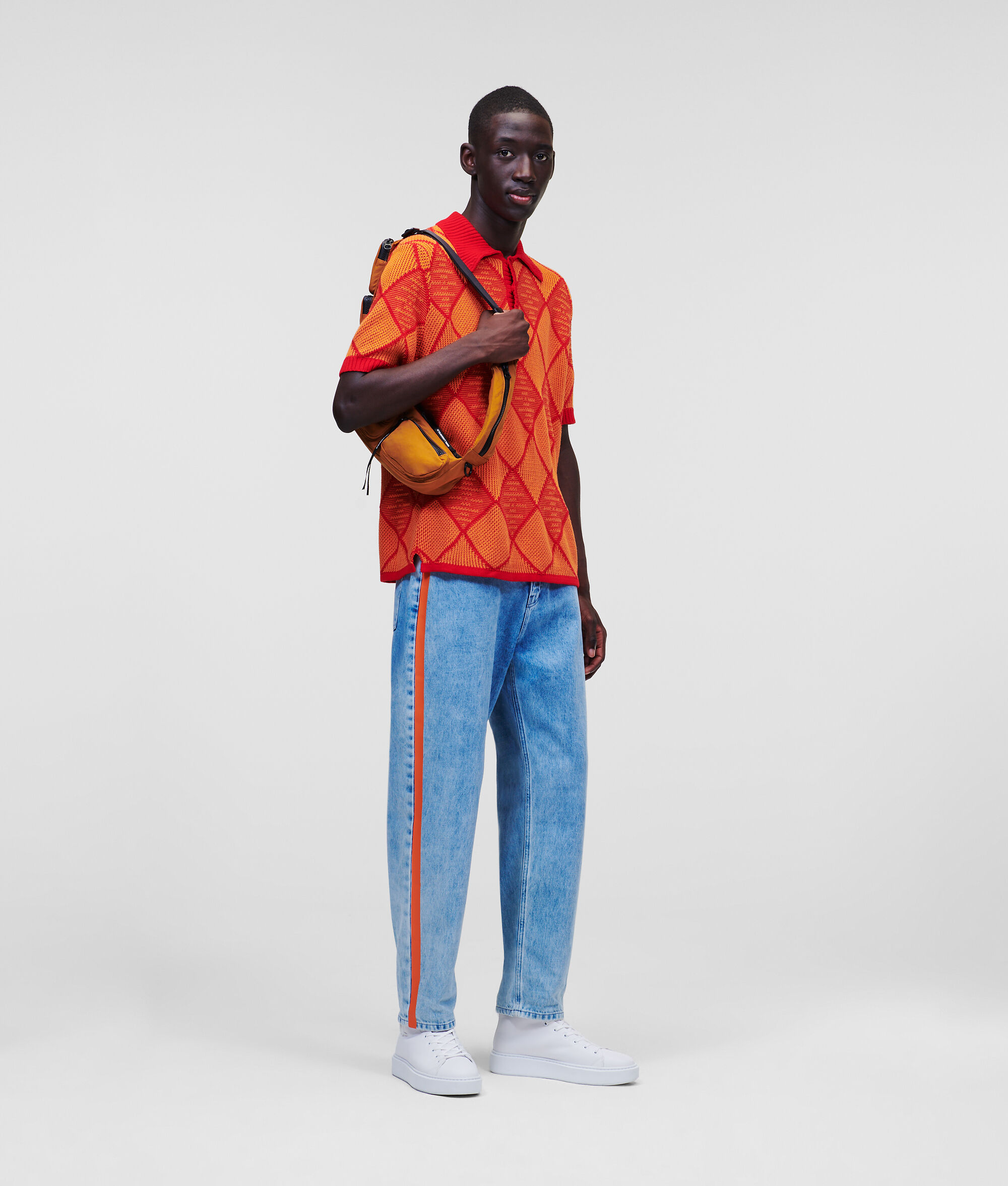 POLO EN TRICOT TEXTURÉ