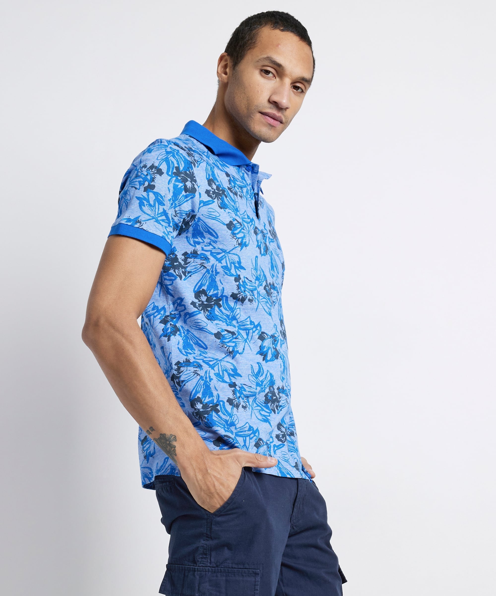 polo met tropische print