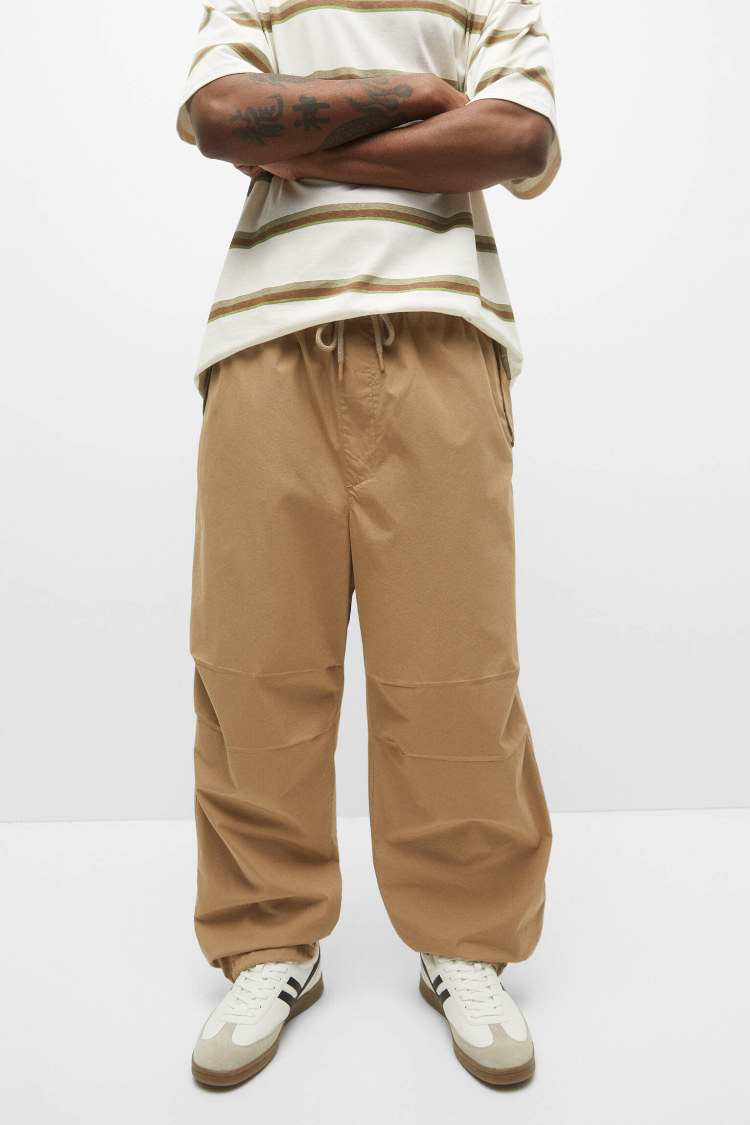 Calça Parachute Oversize - Marrom