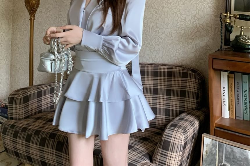 Metonymph - Set: Blouse met lange mouwen en uitsparingen + Mini A-lijn rokje