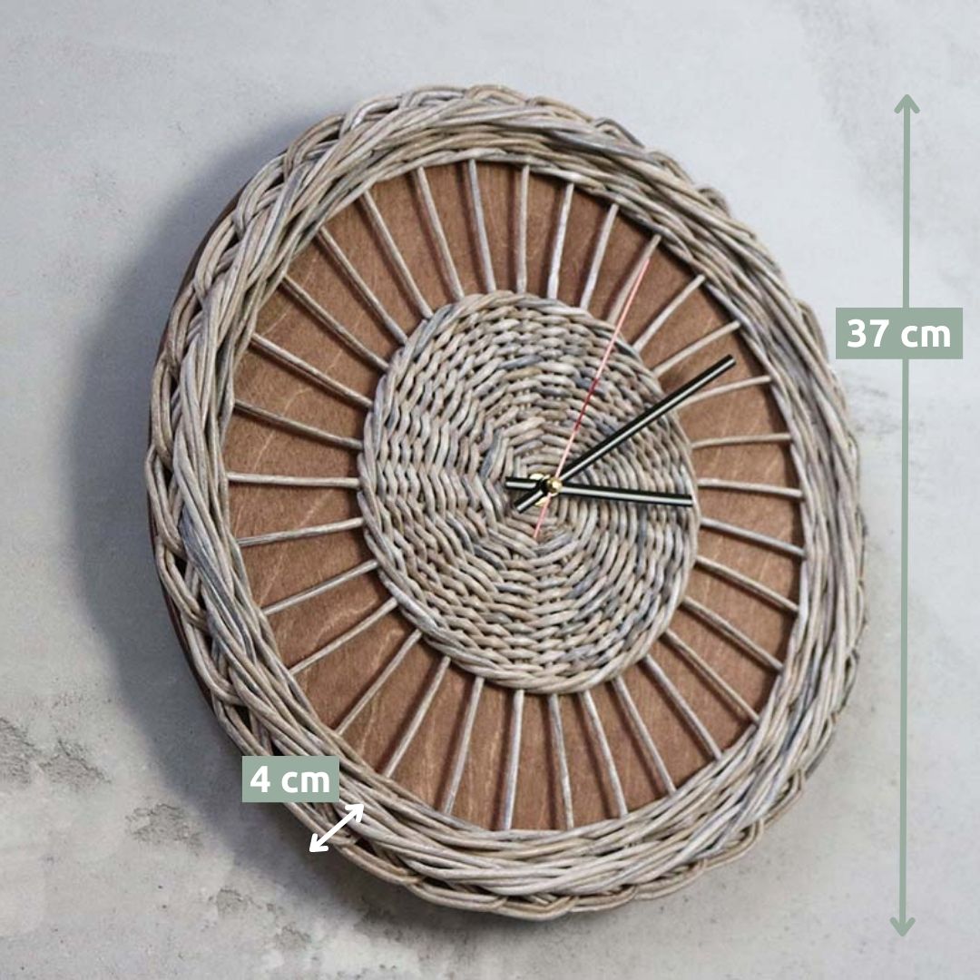 holz4home® Rattan-Wanduhr „Weave“