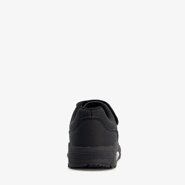 Blue Box jongens sneakers zwart met airzool