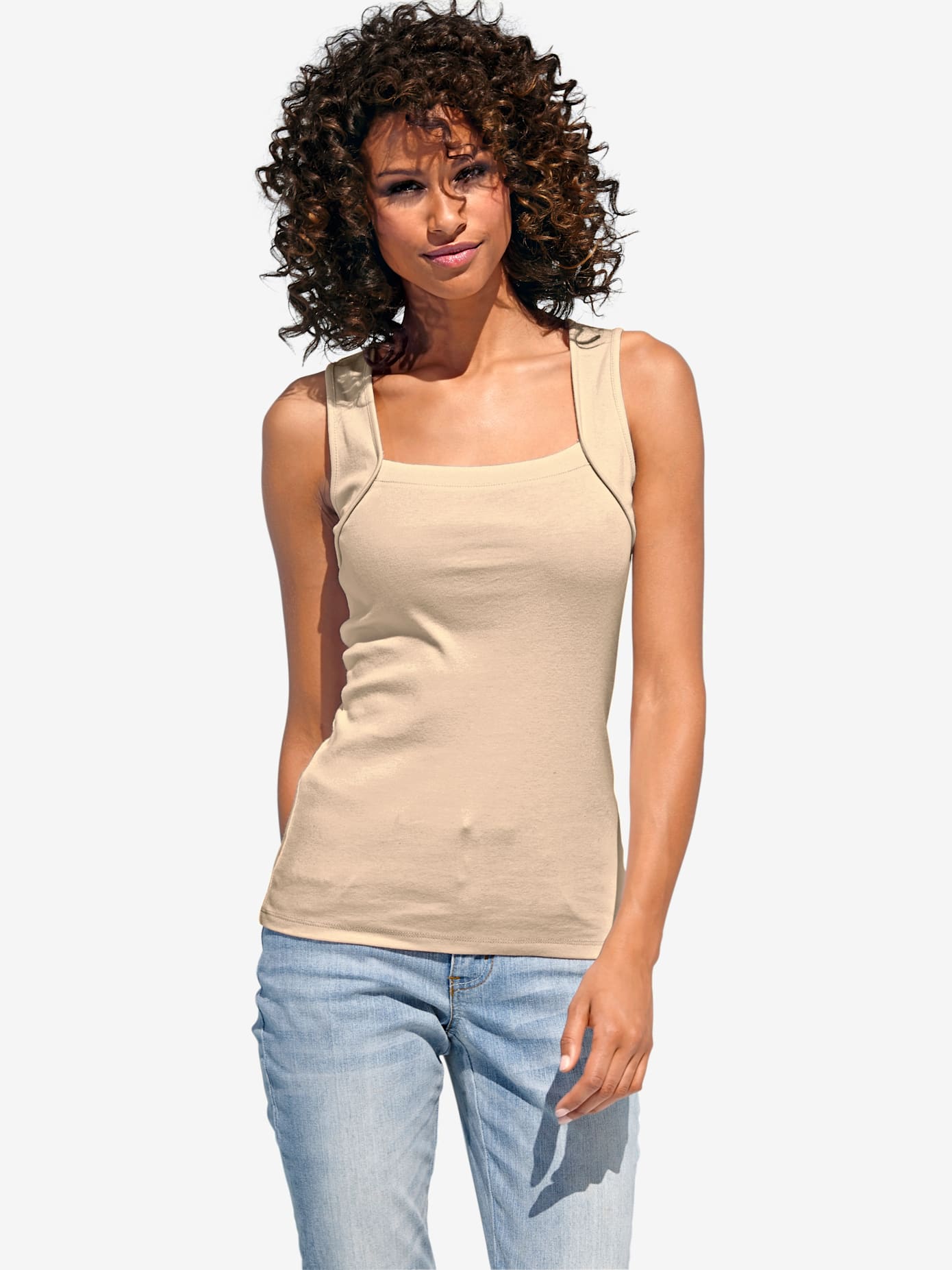Débardeur à encolure carrée look basique tendance facile à associer