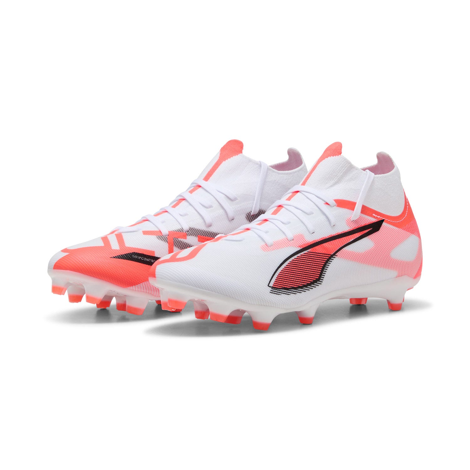 PUMA  Ultra 5 Match+ Dames