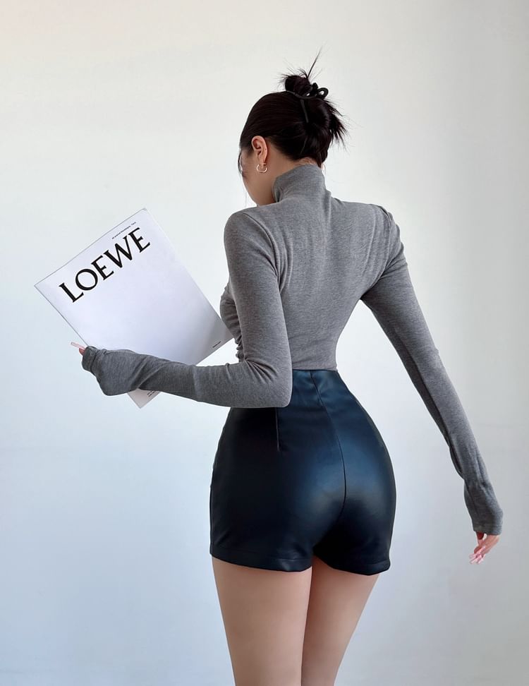 LIVIE - T-shirt met lange mouwen en coltrui en ruches