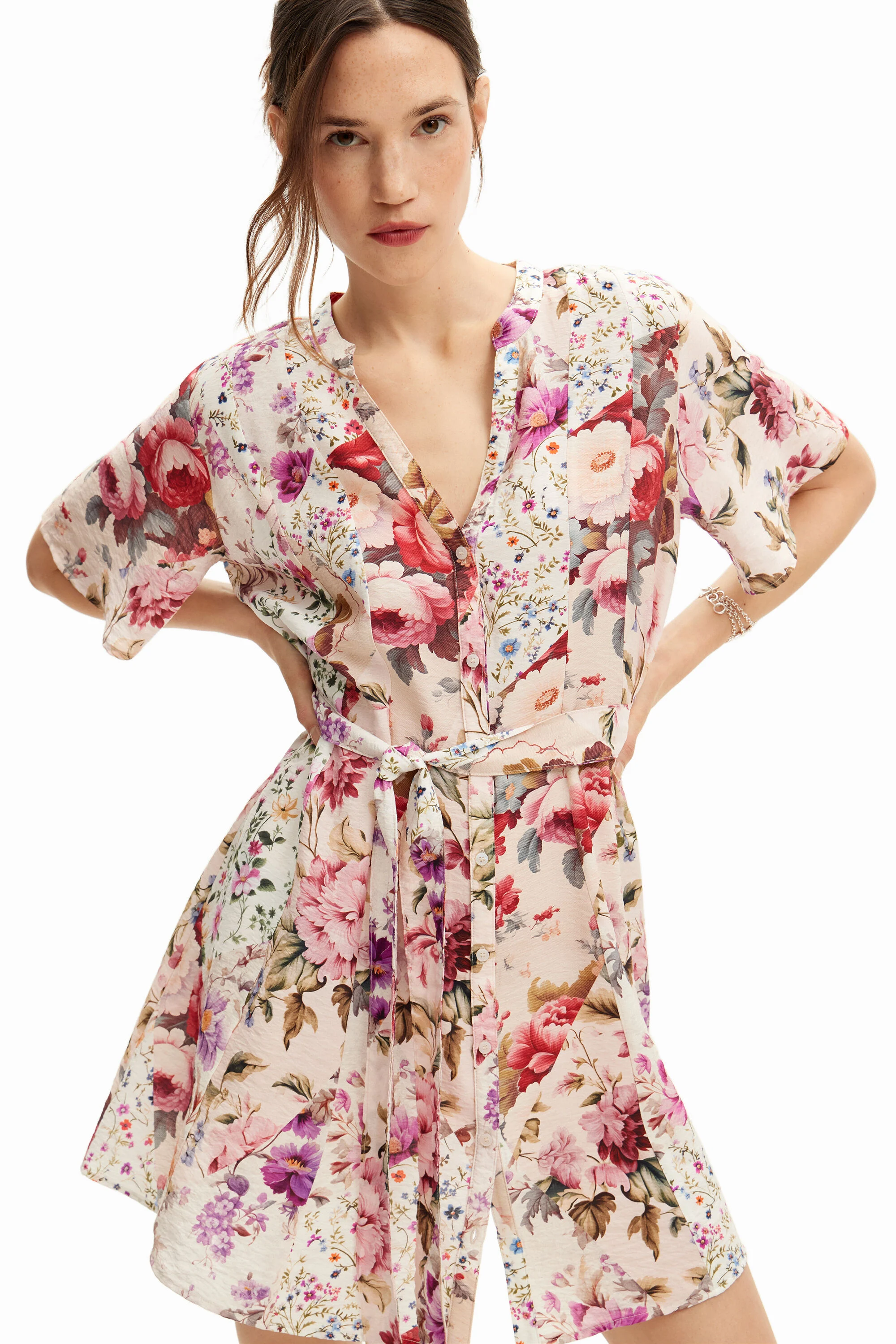 Vestido curto floral