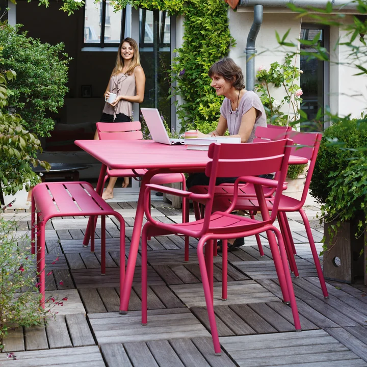 Fermob - Luxembourg breiter niedriger Tisch / Gartenbank, gewittergrau