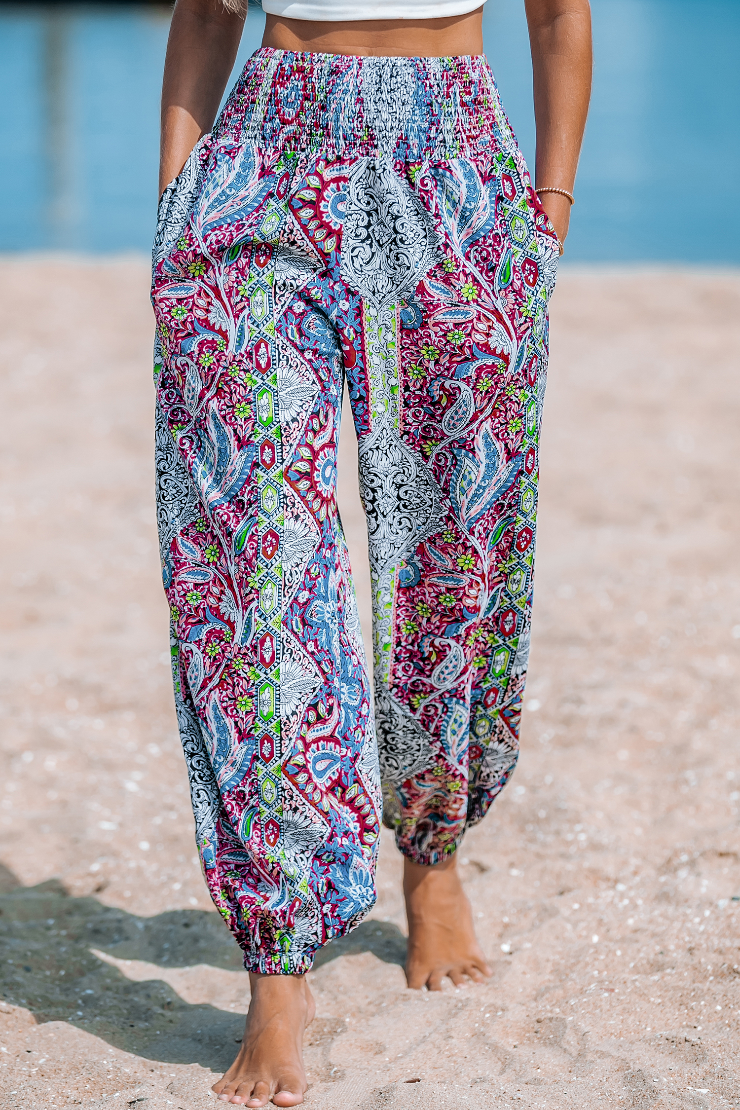 Pantalon trapèze avec taille à smocks paisley rouge