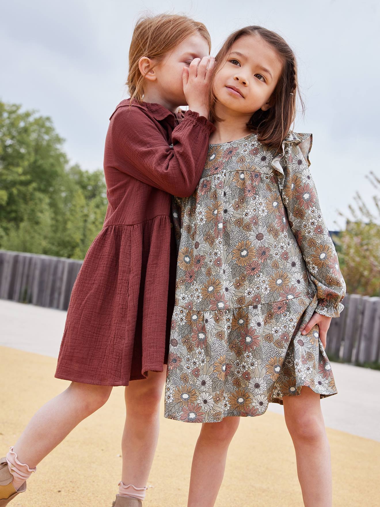 Vestido fluido com babados e motivos florais, para meninas, azul escuro