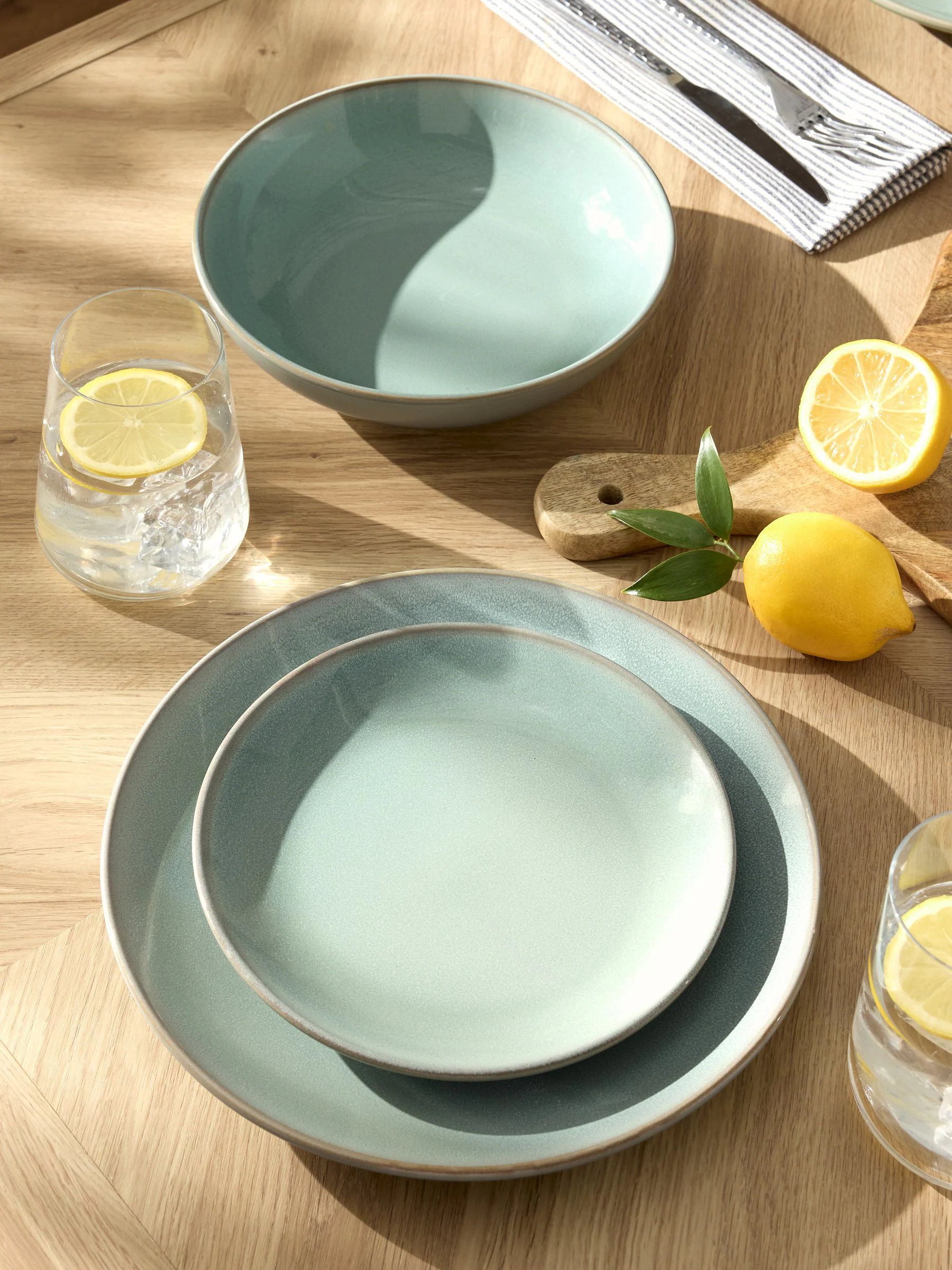 12 Piece Hampton Dinner Set