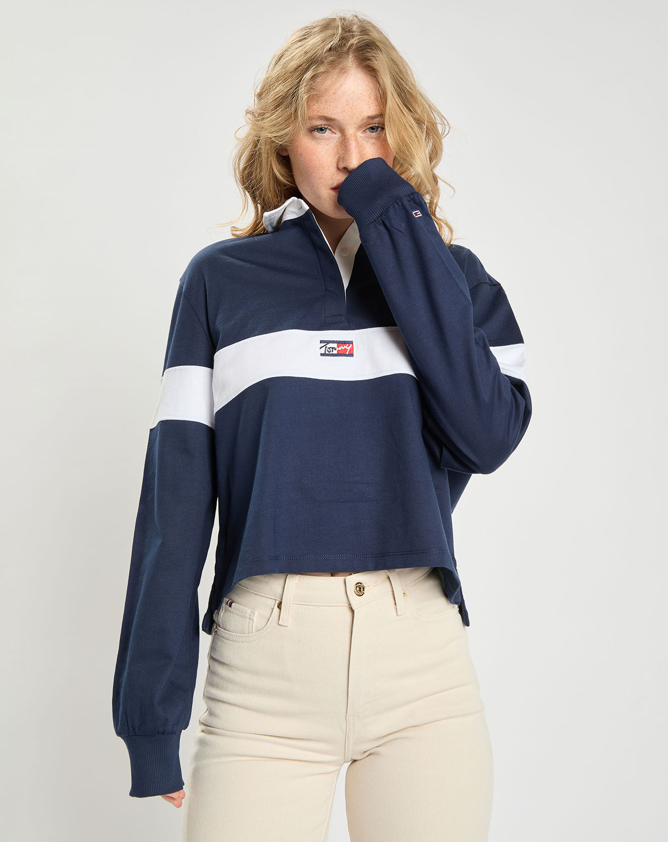 Tommy Jeans Polo Regular Crop Tiny Tommy bleu/blanc