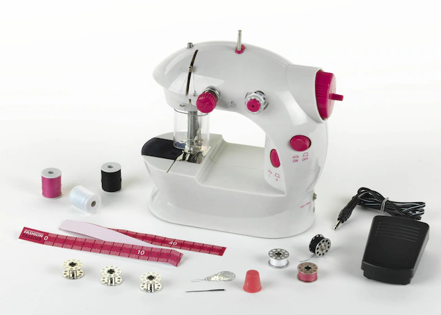 Klein Kinder-Nähmaschine »Fashion Passion« batteriebetrieben