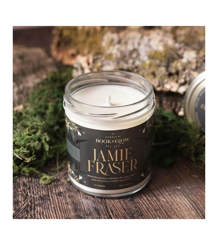 Book and Glow - *Mundos Notáveis* - Vegan Soy Candle - Jamie Fraser