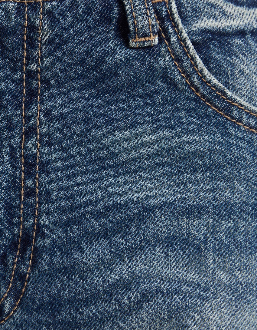 calças jeans com patch de denim dos anos 90