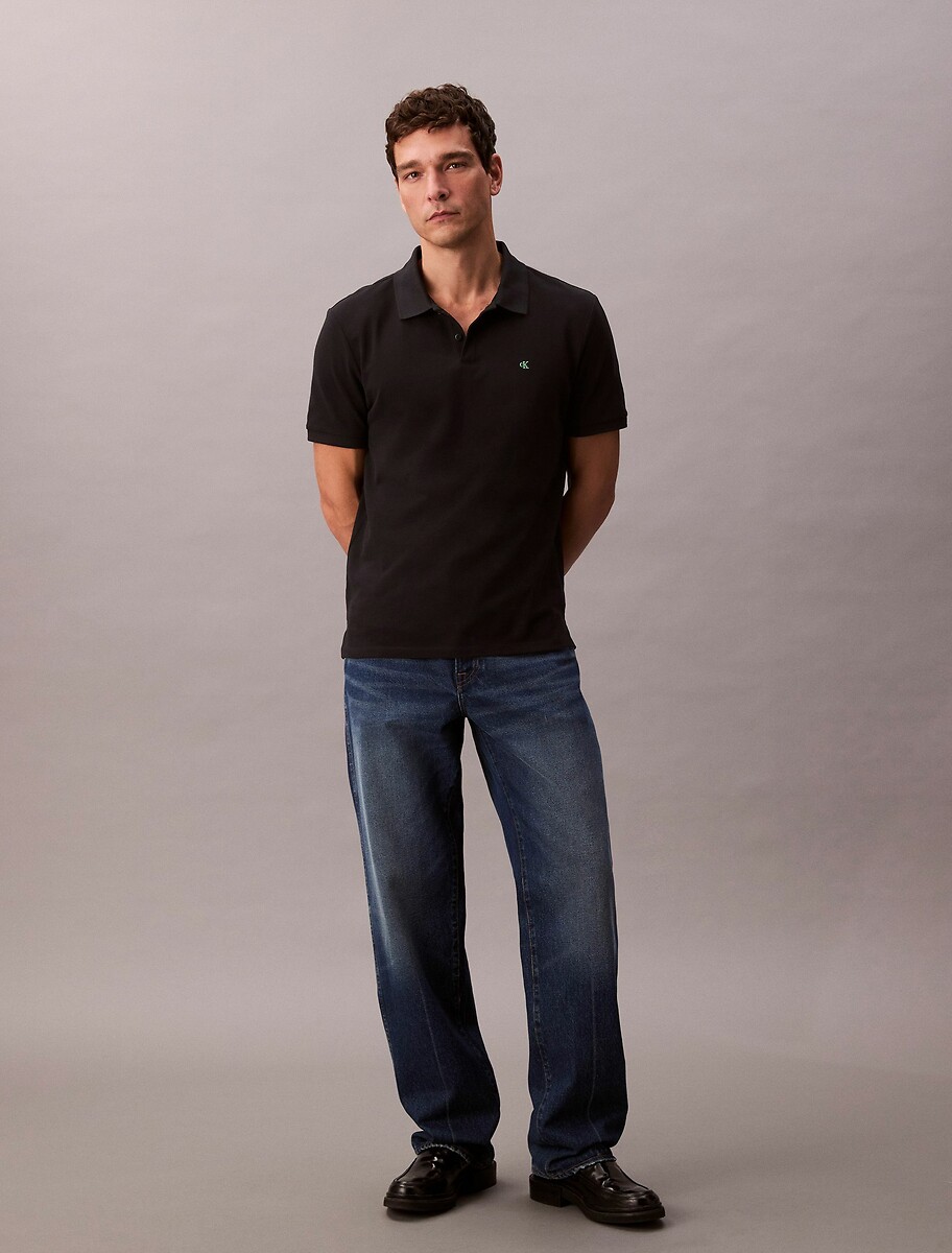CALVIN KLEIN JEANS<br>Camisa polo em algodão piqué com mangas curtas