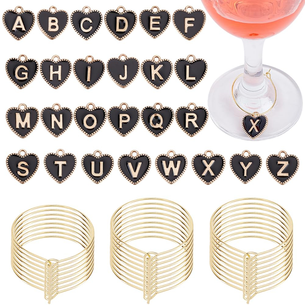 (26er Set) Glas Markierer Wiederverwendbare Trinkglas Buchstaben A-Z Herz Charms Markierungs Anhänger inkl. Aufbewahrungs Beutel - Schwarz