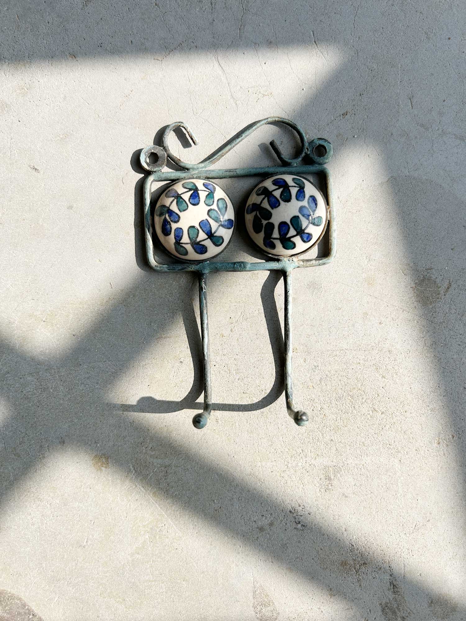 2er Wandhaken, blau-weiß, H 15 cm, B 10 cm, L 6 cm von fischer's lagerhaus