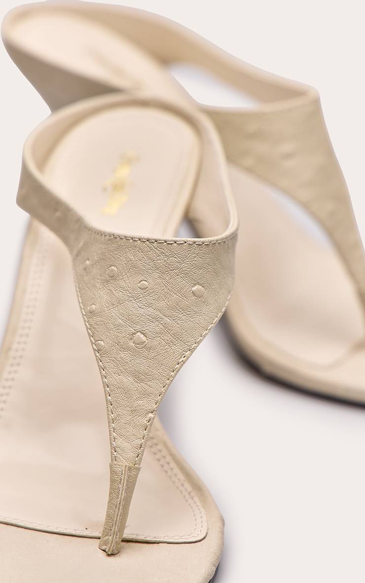Crème Sandales À Talon Aiguille En Synthétiquecuir Avec Bride Orteil Et Empeigne Haute
