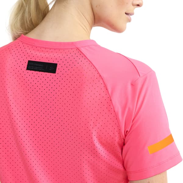 T-shirt running CRAFT PRO HYPERVENT TEE 2 W FUCHSIA