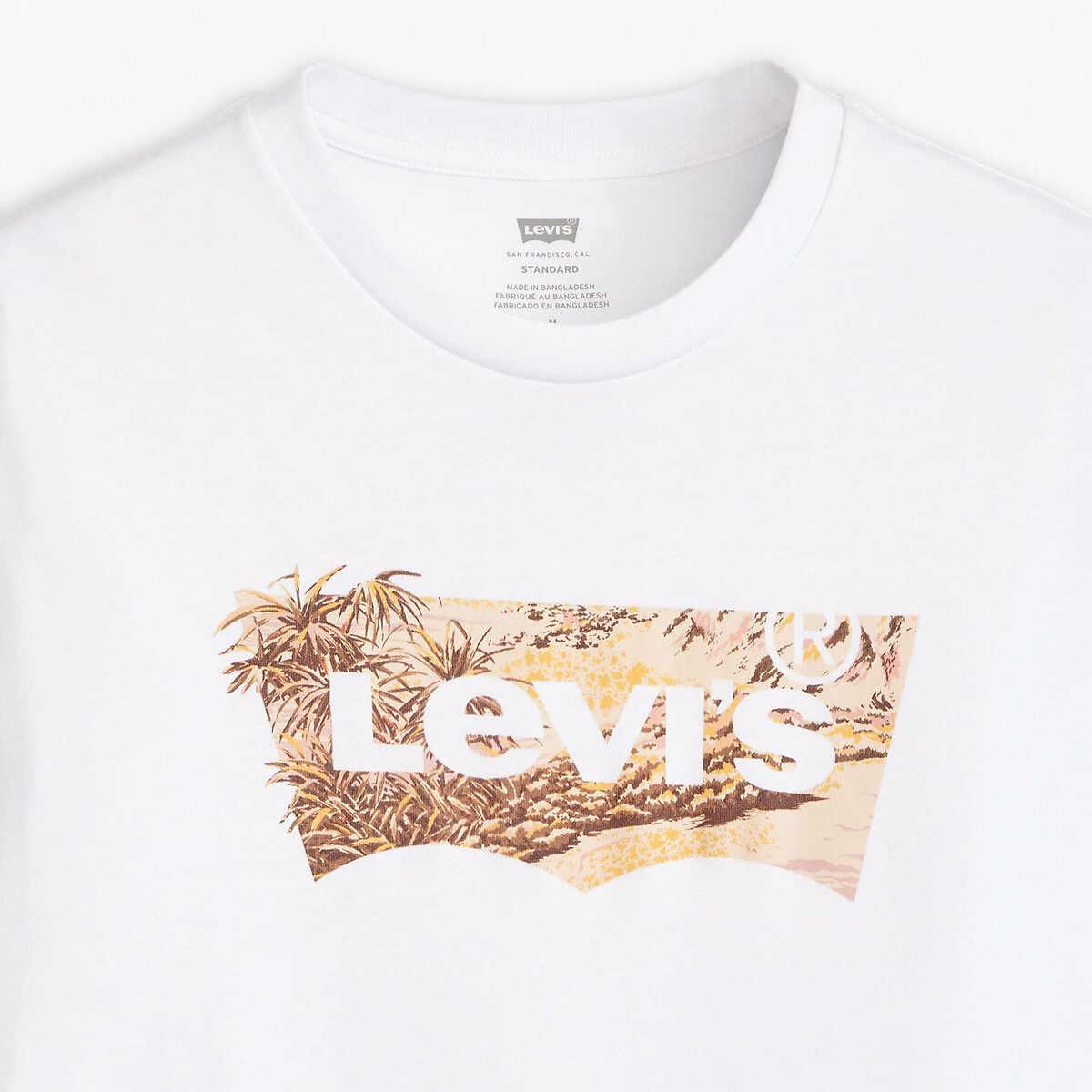Camiseta Levi's com gola redonda estilo morcego
