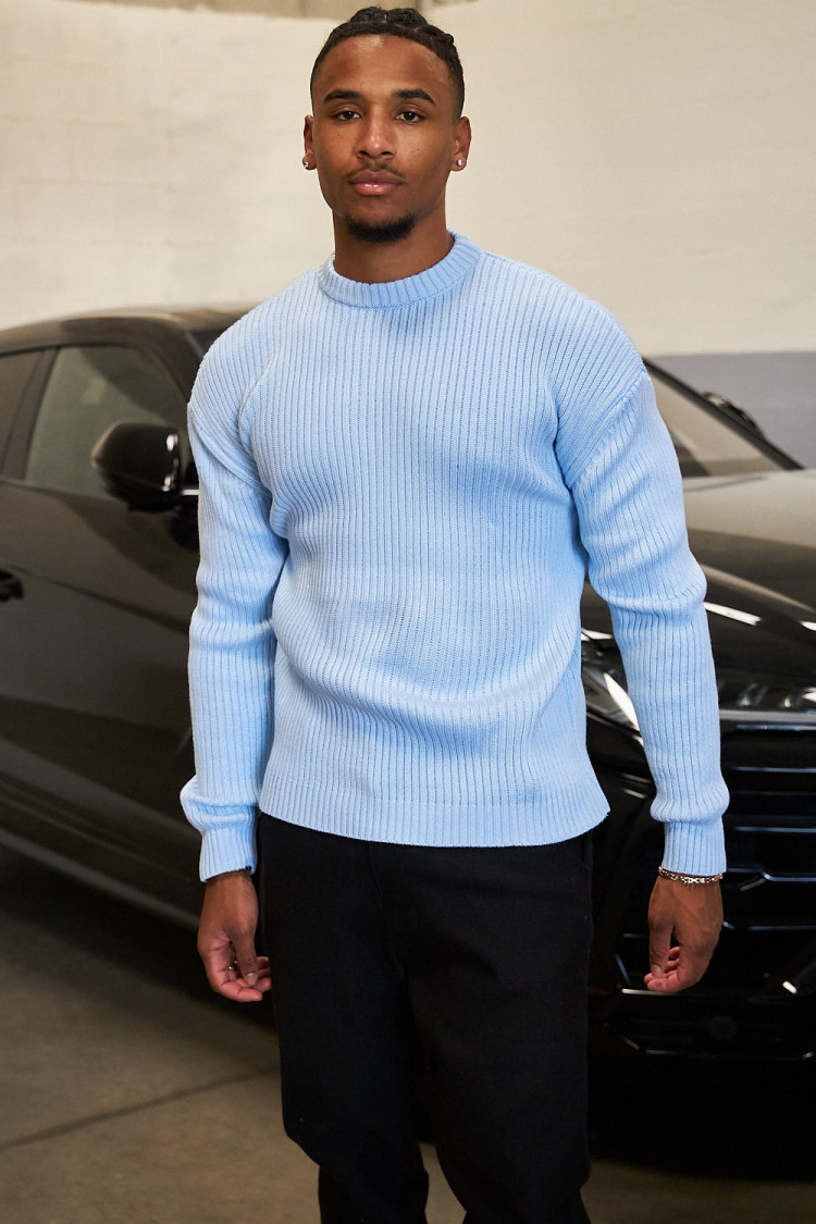 Pull bleu clair en maille à col rond