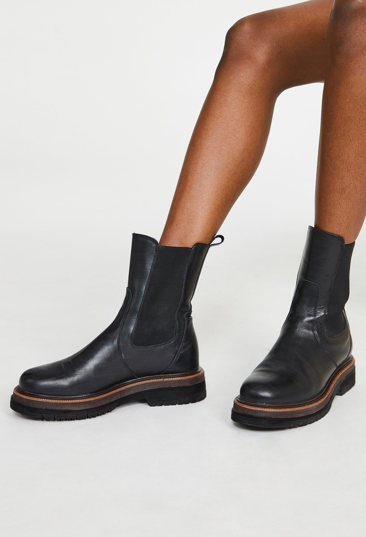 Boots montantes cuir