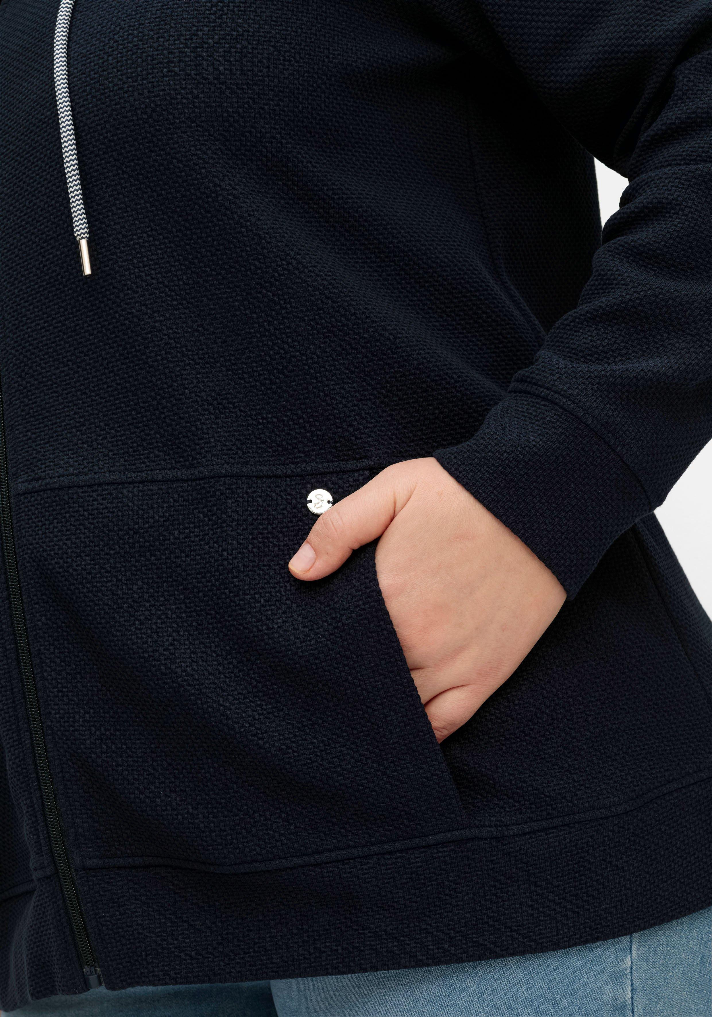 Sweatjacke mit Kapuze, aus  Waffelpiqué