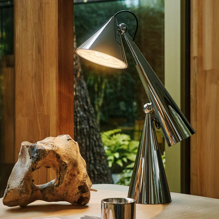 Tom Dixon - Pose Task LED Tischleuchte, kelp