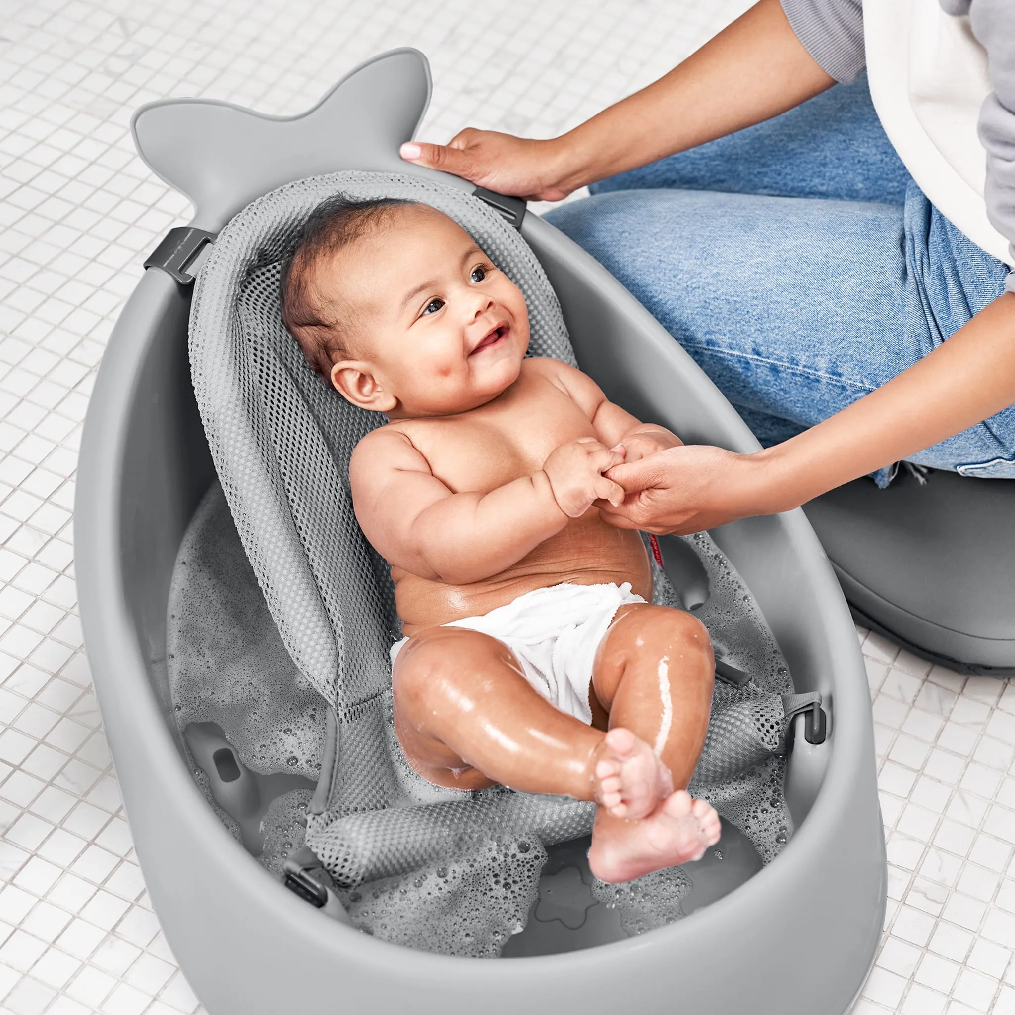 Skip Hop Bain 3 En 1 Smart Sling - Baleine Grise