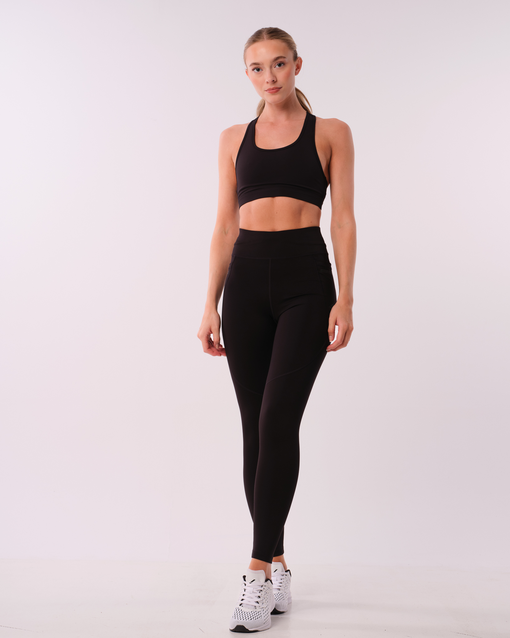 LEVITY Conquer Running Pocket Tights Black