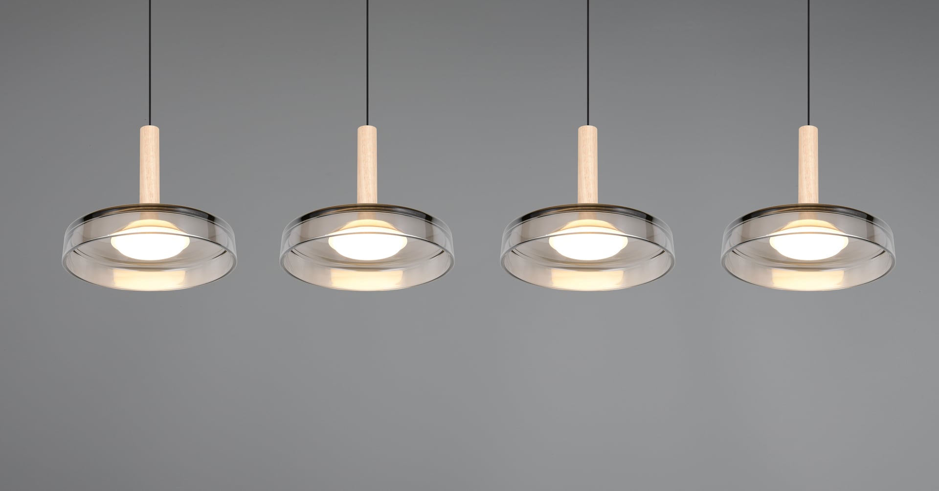 TRIO LED Balkenpendel CELESTE 4-flg schwarz /Rauchglas
