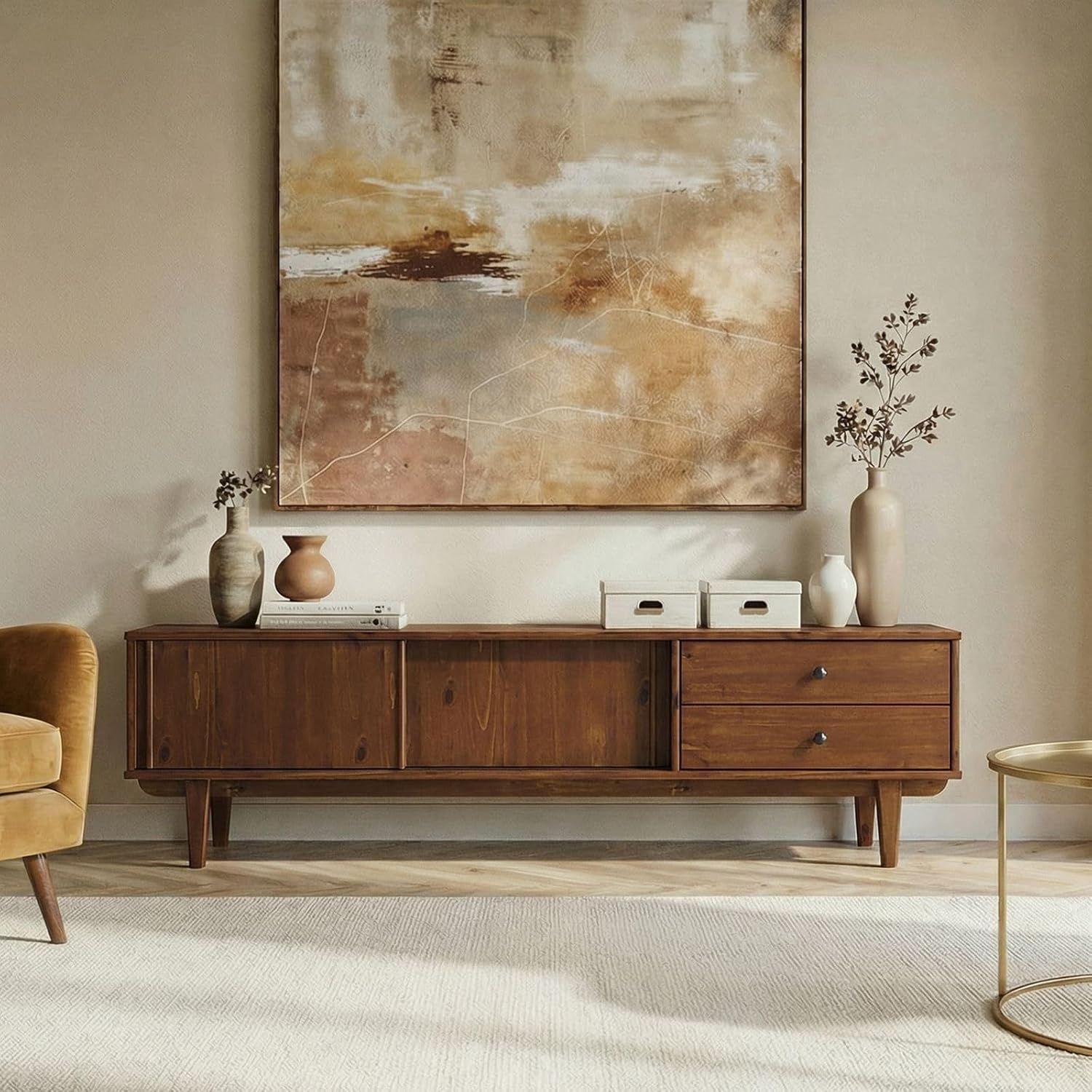 IDIMEX Lowboard Simona, 175 cm aus Massivholz, Kastanie Finish - TV Lowboard mit 2 Schiebetüren und 2 Schubladen, Wohnzimmermöbel aus Kiefer, Flurmöbel mit viel Stauraum, Wohnzimmer Sideboard