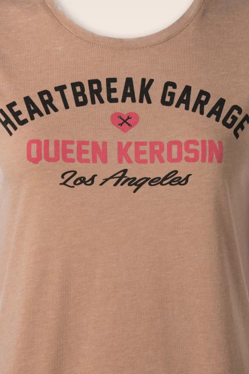 Queen Kerosin Heartbreak Garage T-shirt in latte