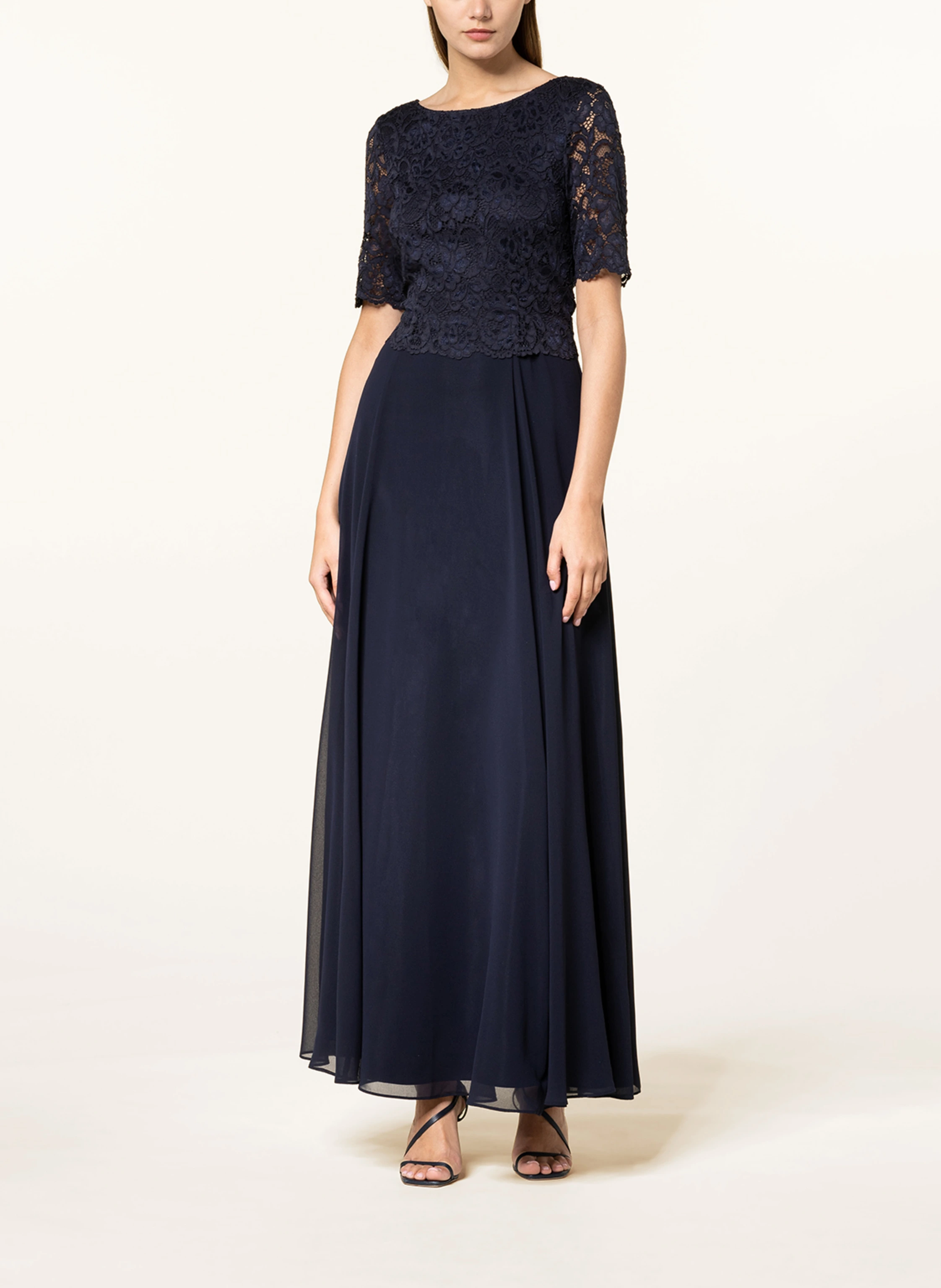 Vera Mont Abendkleid mit Spitze