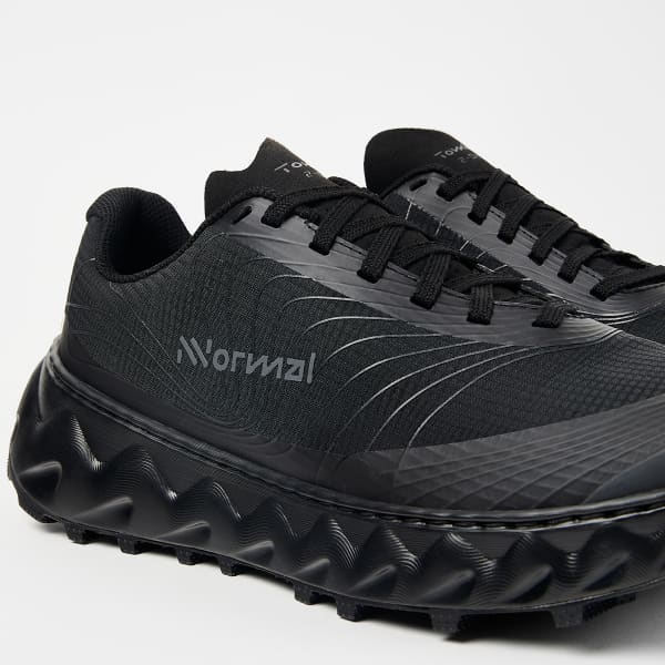Chaussure trail NNORMAL TOMIR 2.0 BLACK
