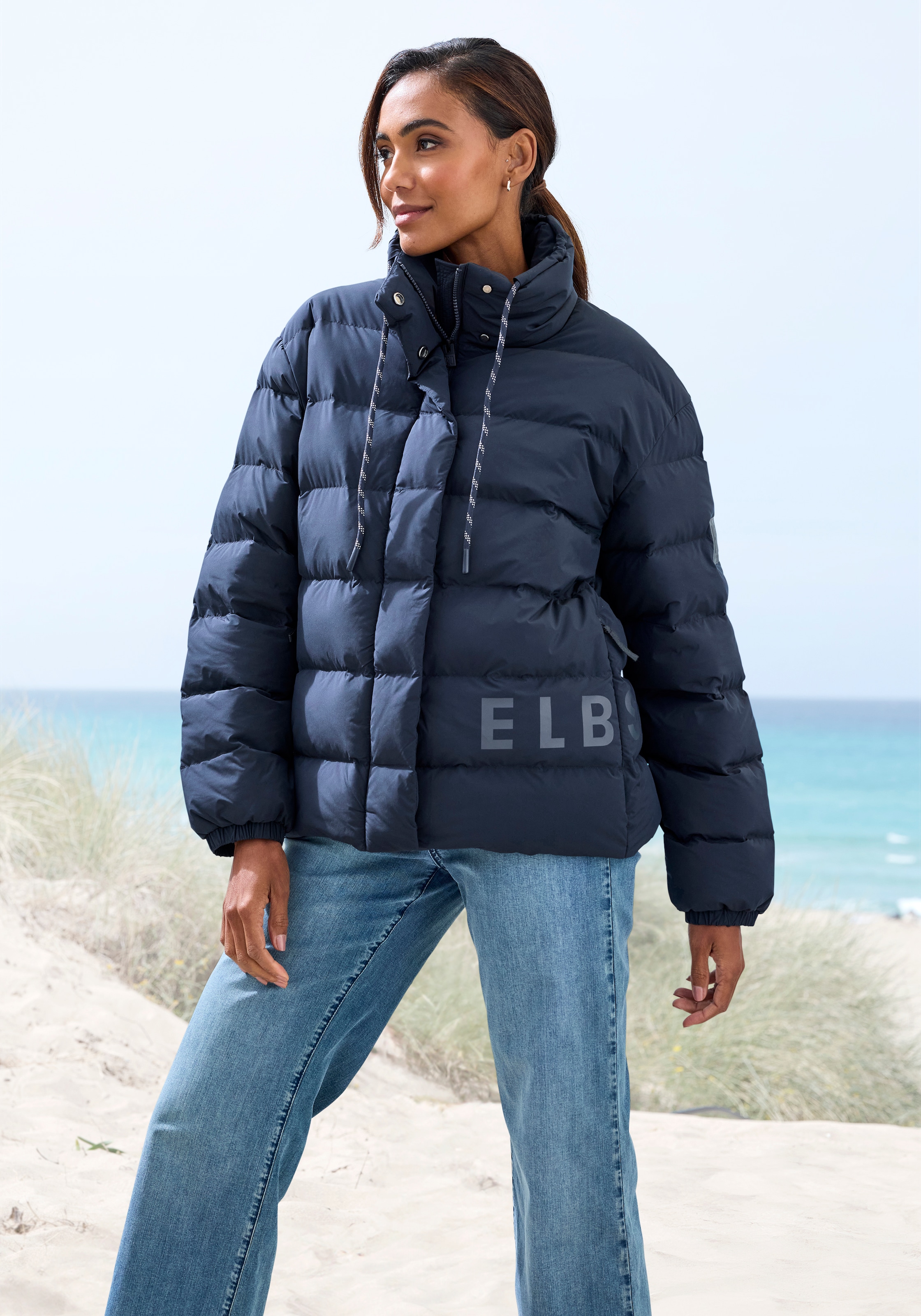 Elbsand Steppjacke mit grossem seitlichen Logo-Print