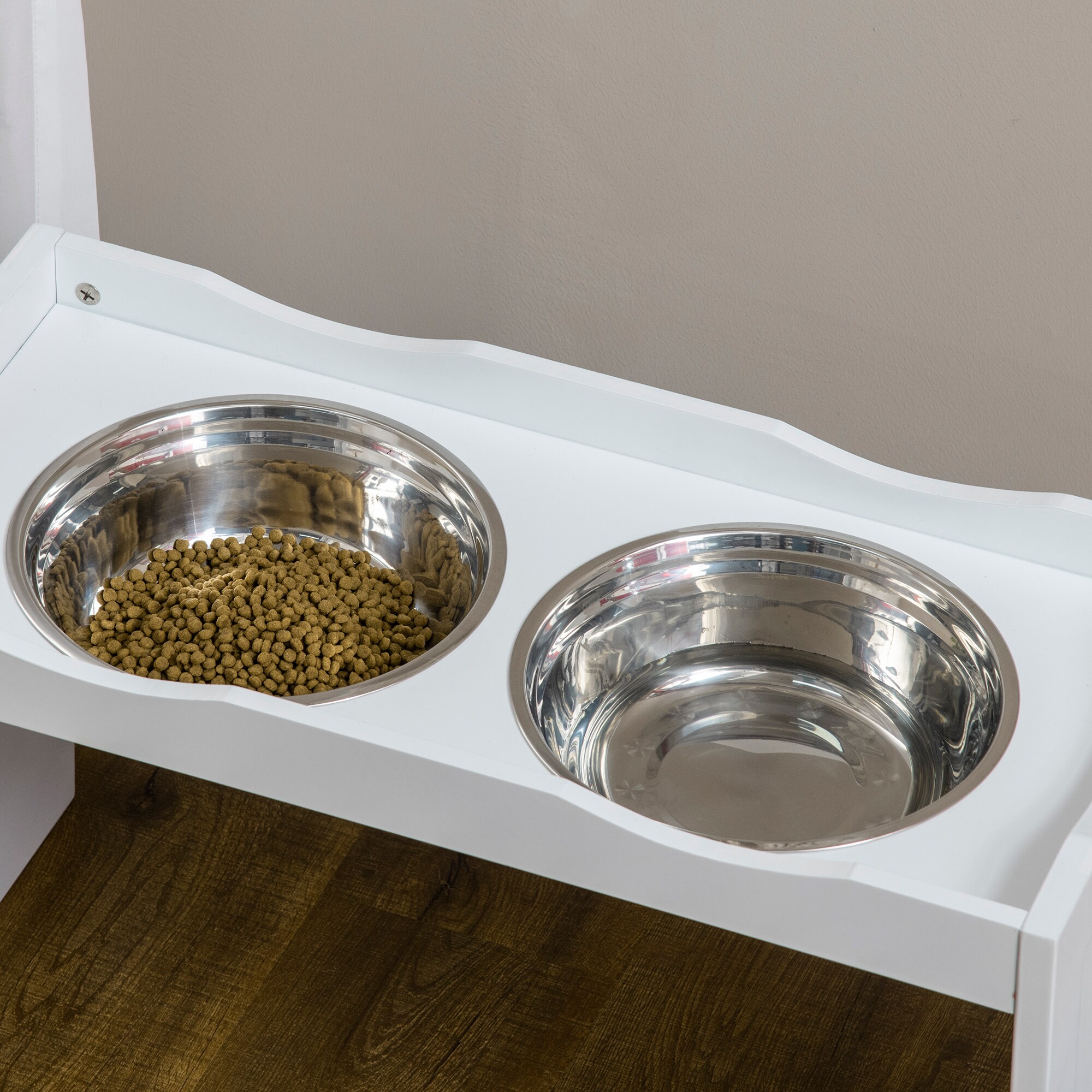 PawHut Hundenapf mit erhöhtem Design weiß 63L x 30B x 38H cm