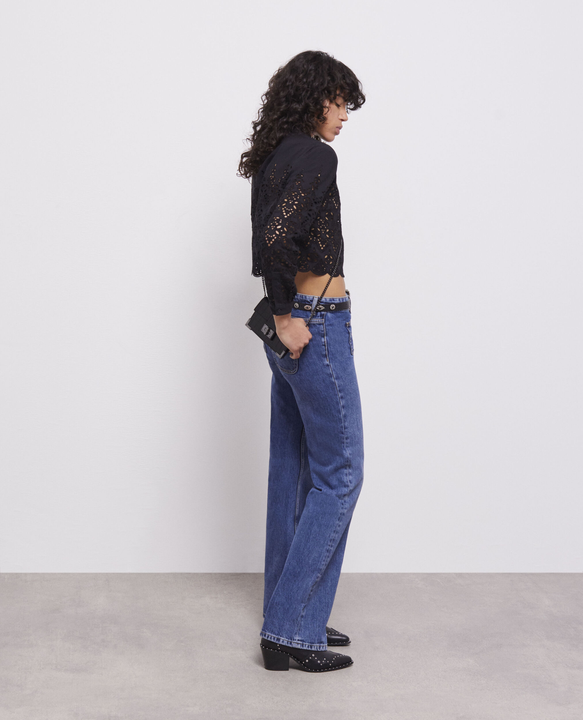 Chemise courte noire avec broderie Anglaise