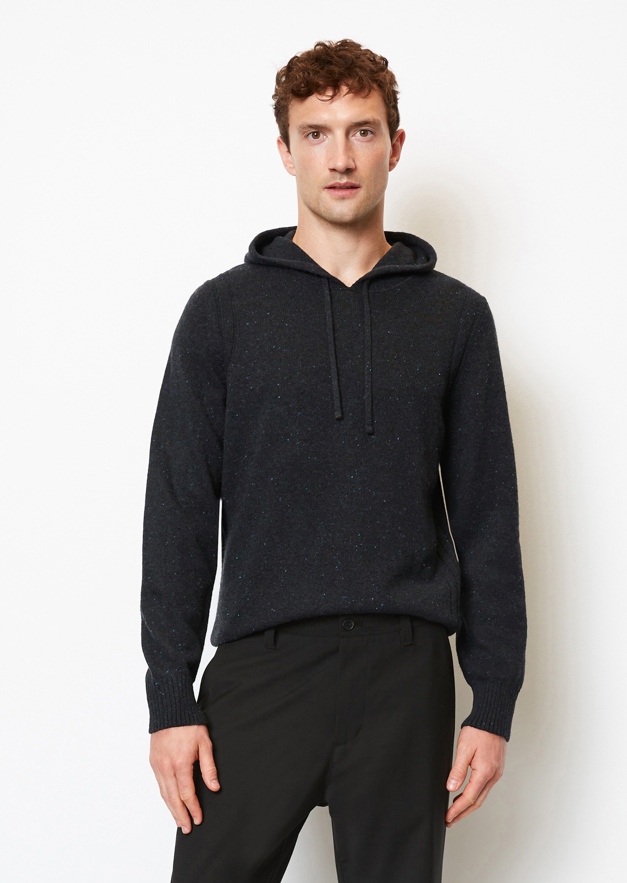 Pullover regular mit Kapuze aus gesprenkeltem Tweedgarn