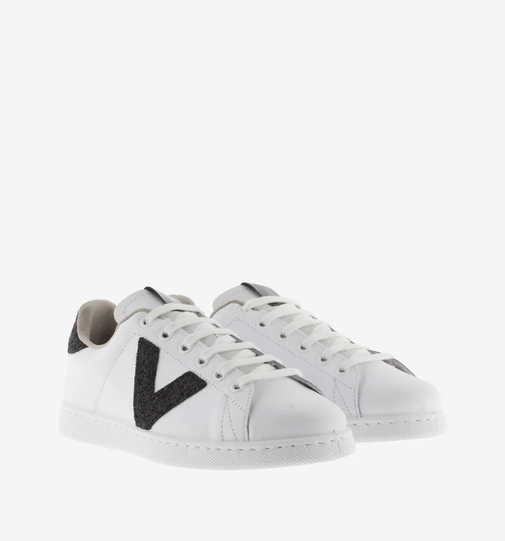 TENIS CUIR & COPEAUX GLITTER Baskets blanches en cuir et détails glitter NEGRO