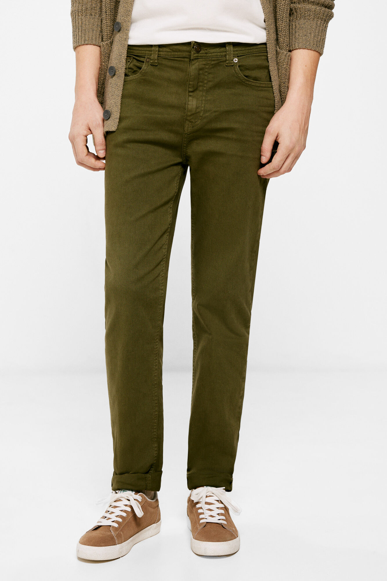 Calça de cinco bolsos com lavagem slim-fit